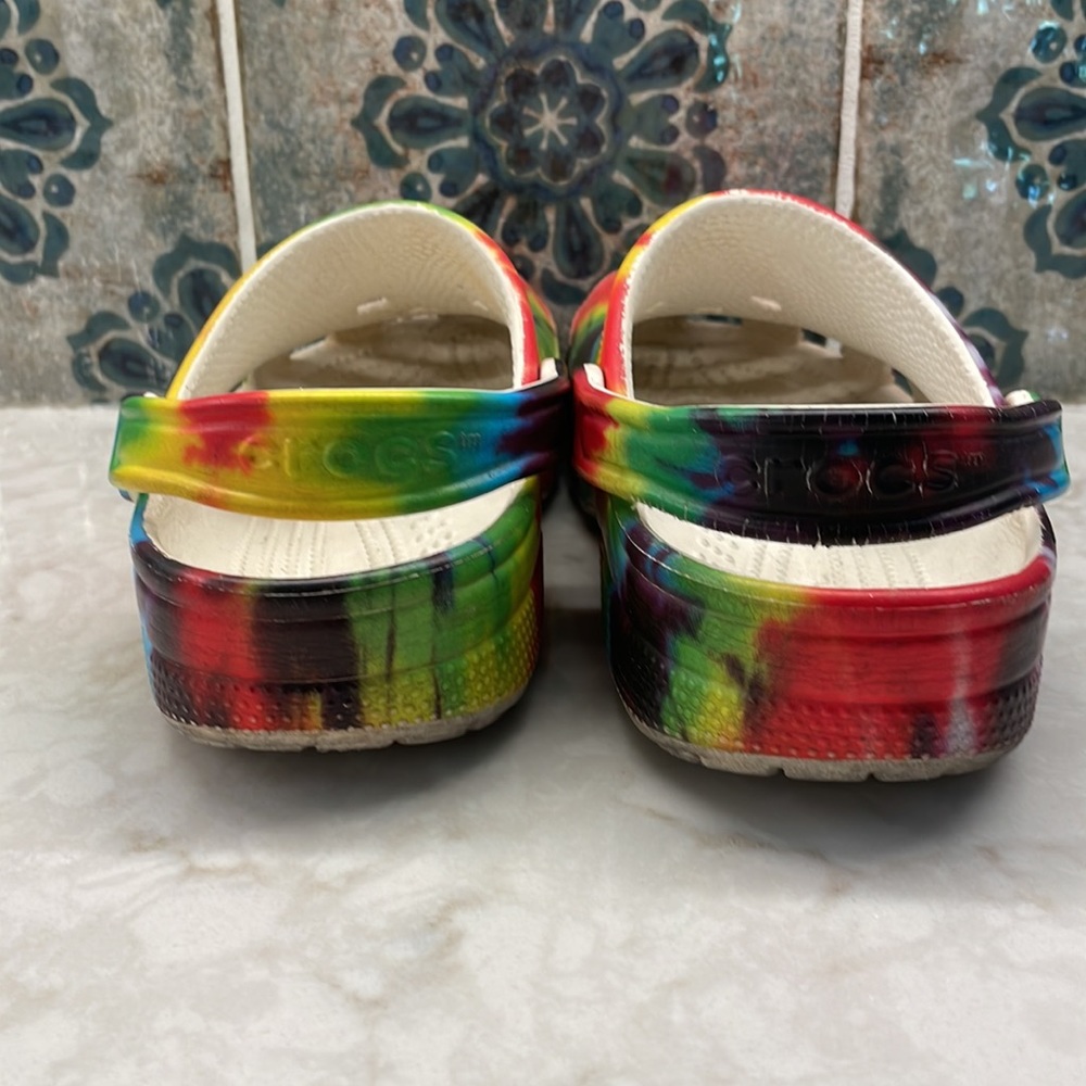 Rainbow Crocs size7 - Picture 3 of 6